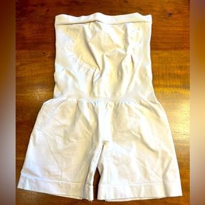 Blanqi maternity belly support